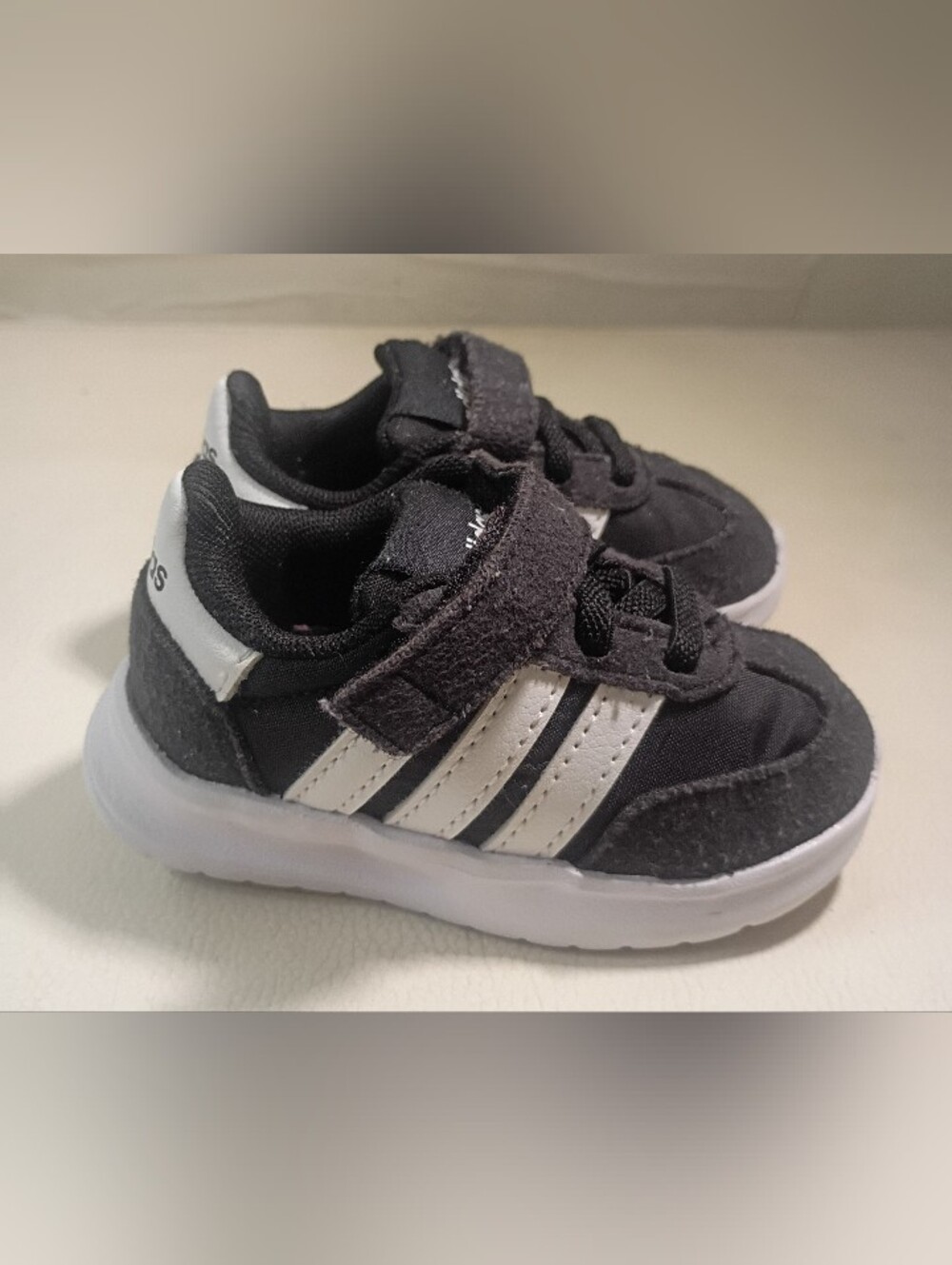 Adidas Run 70s 2.0 Infant Black White Sneaker Size 4K JI2270